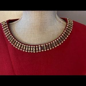 Ladies beautiful , sleeveless top with jewelry neckline. Cynthia Rowley brand.